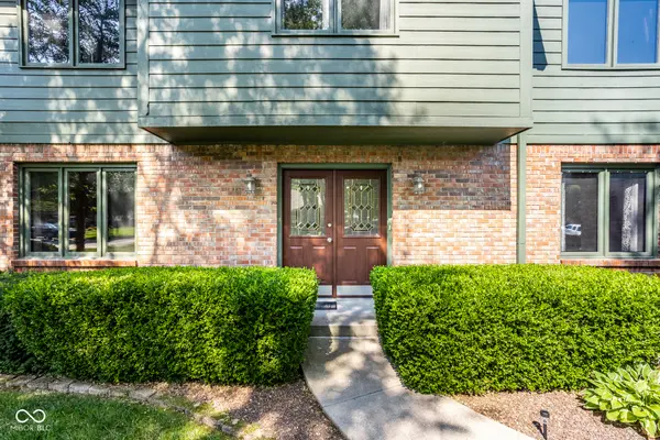 258 Adrienne DR, Greenwood, IN 46142