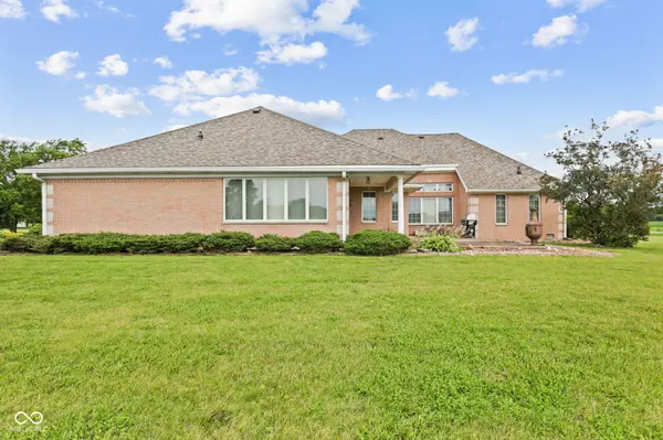 6485 W 100 S, Shelbyville, IN 46176