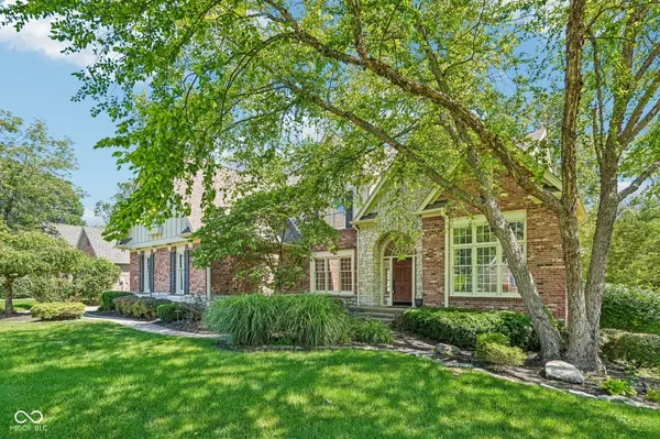 11464 Old Stone DR, Indianapolis, IN 46236
