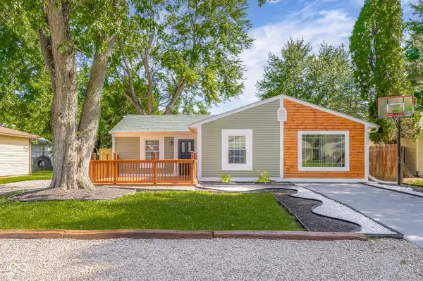 151 Schaefer DR, Hope, IN 47246