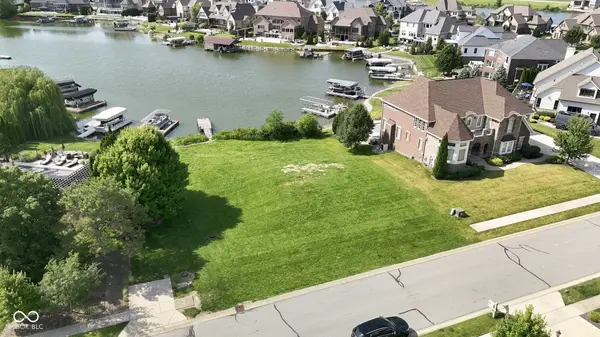 13612 Kingston DR, Mccordsville, IN 46055