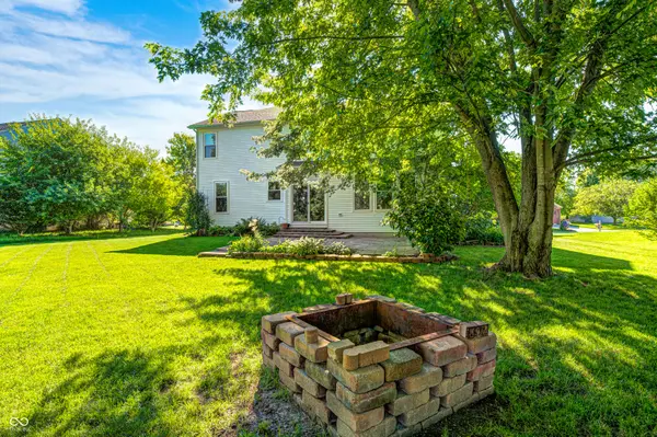1874 Wayfield DR, Avon, IN 46123