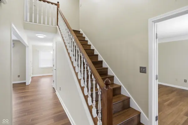 1167 Runningbrook DR, Avon, IN 46123