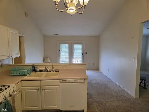 2002 Cycling LN, Indianapolis, IN 46260