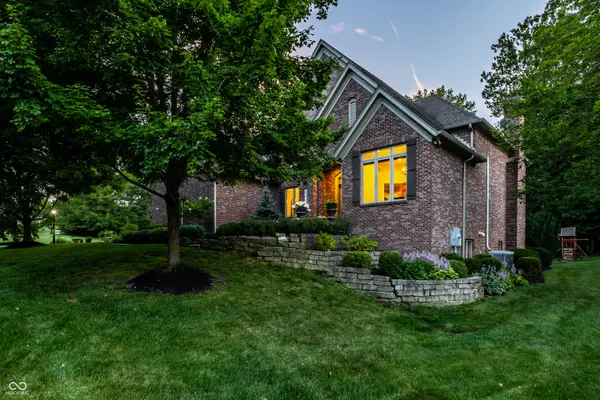 4214 Riverbirch RUN, Zionsville, IN 46077
