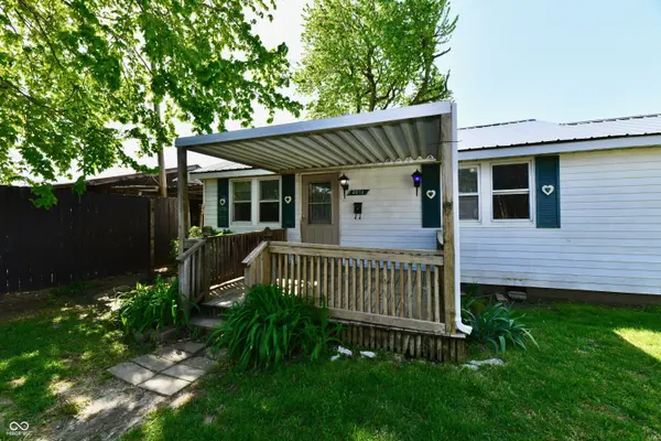 2013 S J ST, Elwood, IN 46036