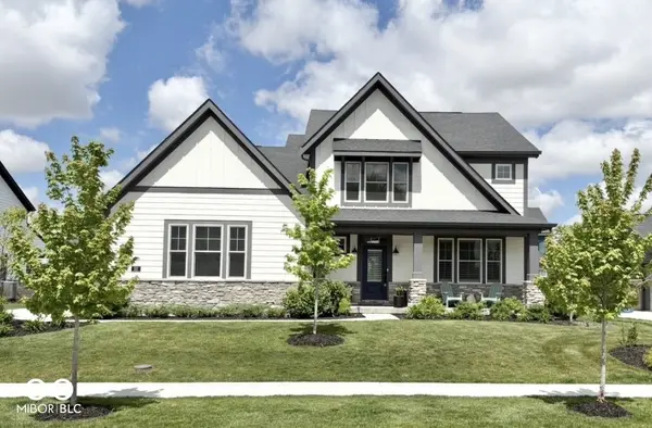 52 Henbury CT, Westfield, IN 46074