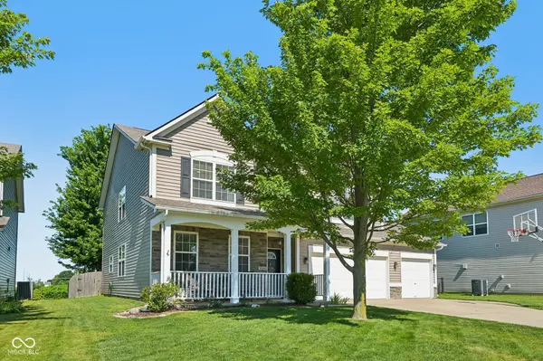 3382 Firethorn DR, Whitestown, IN 46075