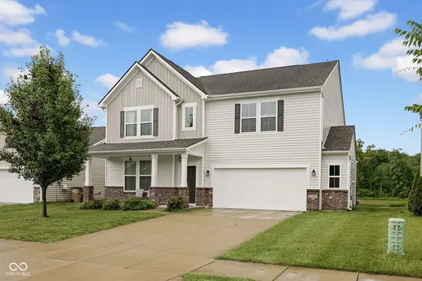 2241 Creek Bank DR, Columbus, IN 47201