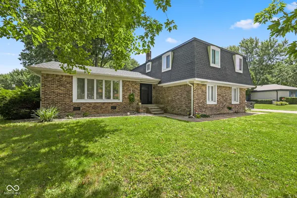 931 Dreamy ST, Greenwood, IN 46142