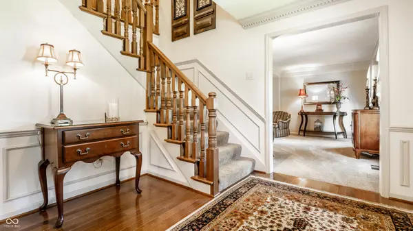 1045 Maxwell LN, Zionsville, IN 46077