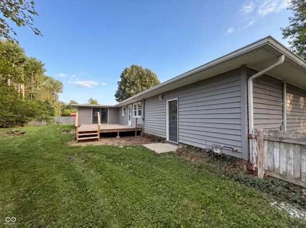 902 W Highland DR, Shelbyville, IN 46176