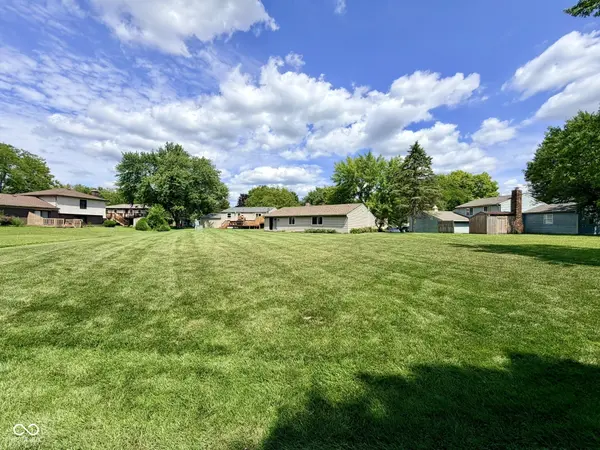 6610 Latona DR, Indianapolis, IN 46278