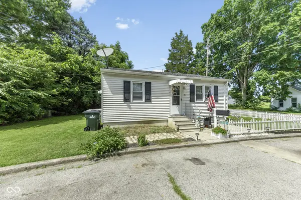 10 E Village Green ST, Greensburg, IN 47240