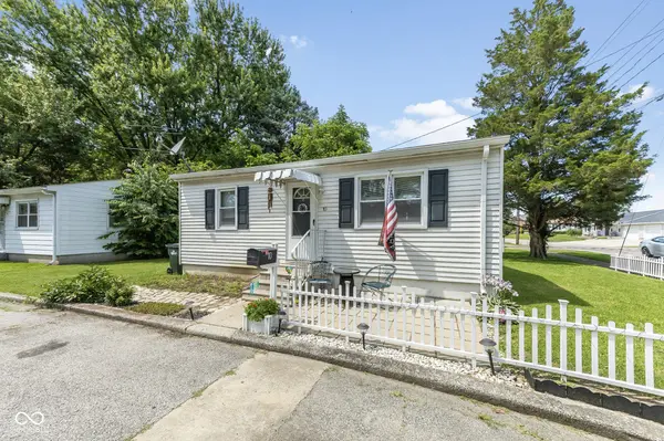 10 E Village Green ST, Greensburg, IN 47240
