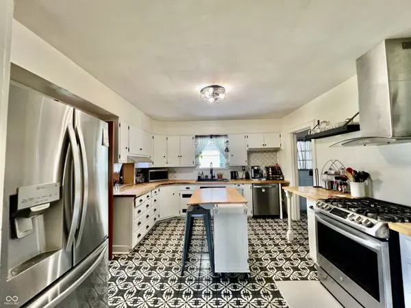 1995 S Main ST, Vallonia, IN 47281