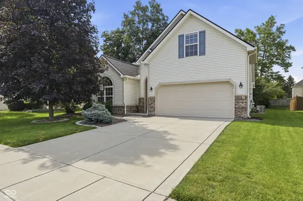 5871 Lost Oaks, Carmel, IN 46033