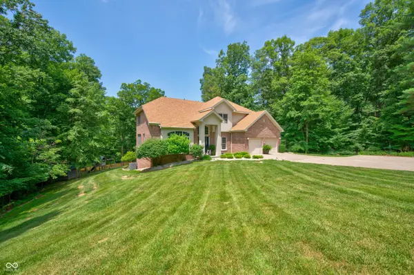 7830 Persimmon Lake DR, Seymour, IN 47274