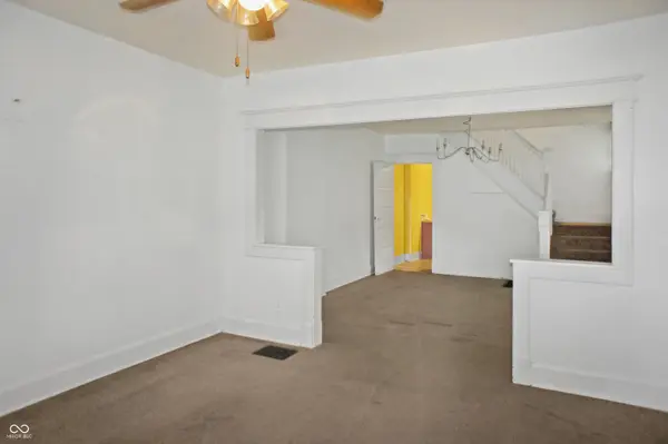 909 W Roache ST, Indianapolis, IN 46208