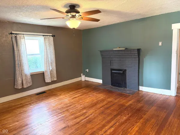 207 N Market ST, Rockville, IN 47872