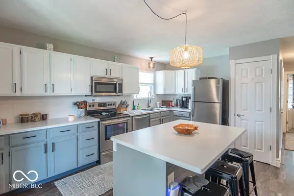 6422 Layton LN, Plainfield, IN 46168