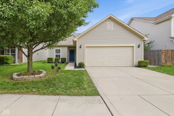 1052 Lichfield LN, Westfield, IN 46074