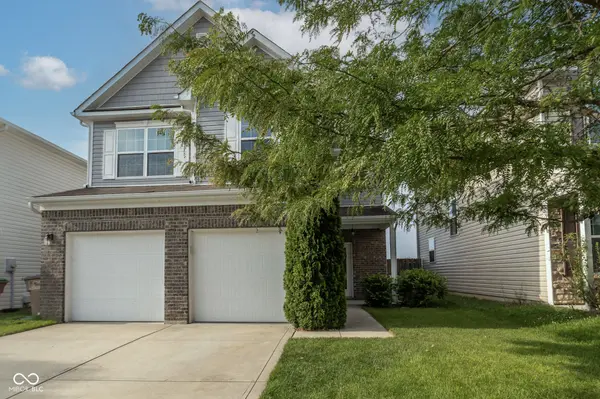 2483 Shadow Bend DR, Columbus, IN 47201