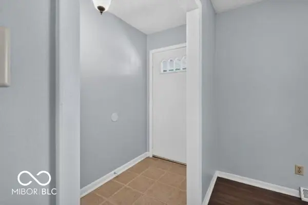 953 Radio LN, New Castle, IN 47362