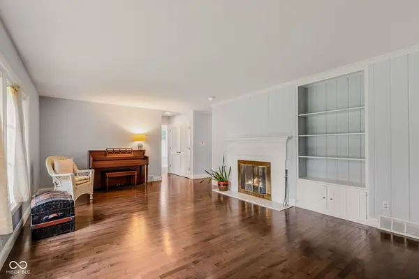 3233 Woodland Pkwy, Columbus, IN 47203