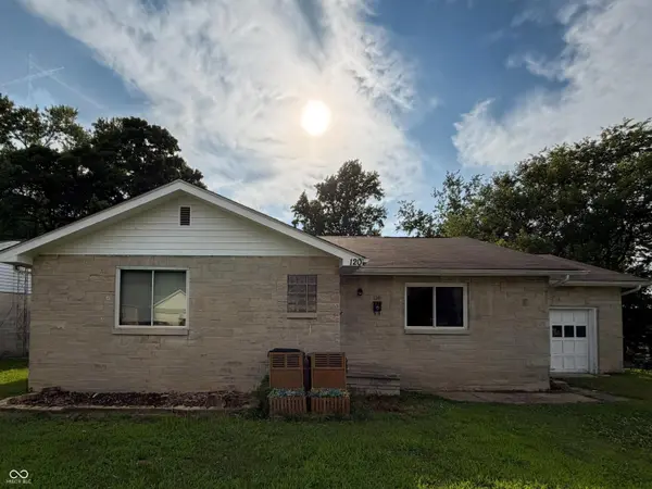 120 S Francis ST,  Brownstown,  IN 47220