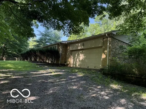 10765 Cyntheanne RD, Fortville, IN 46040