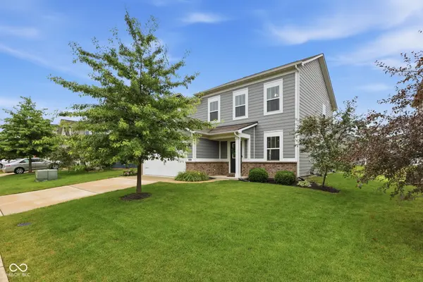 2831 Bannerbrook DR, Westfield, IN 46074