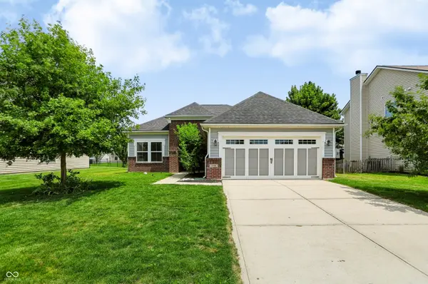 4546 Walcott DR, Westfield, IN 46062