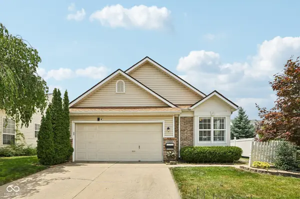 12462 Brookline ST, Carmel, IN 46032