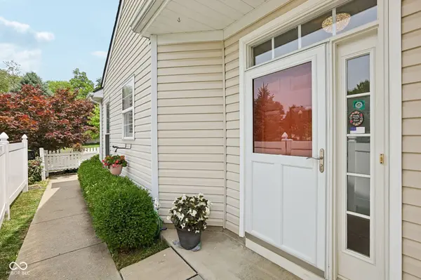 12462 Brookline ST, Carmel, IN 46032