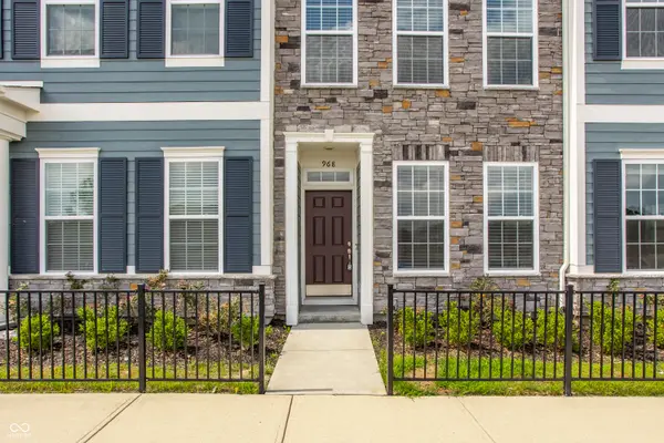 968 Kinzer AVE, Carmel, IN 46032