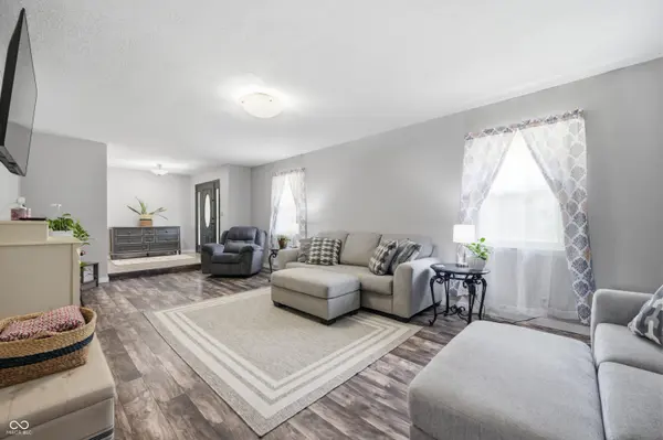 9109 W Tulip Tree DR, Muncie, IN 47304