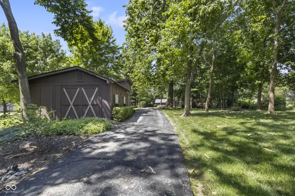 6454 E 116th ST, Fishers, IN 46038