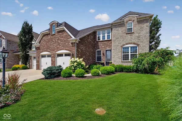 2689 E High Grove CIR, Zionsville, IN 46077