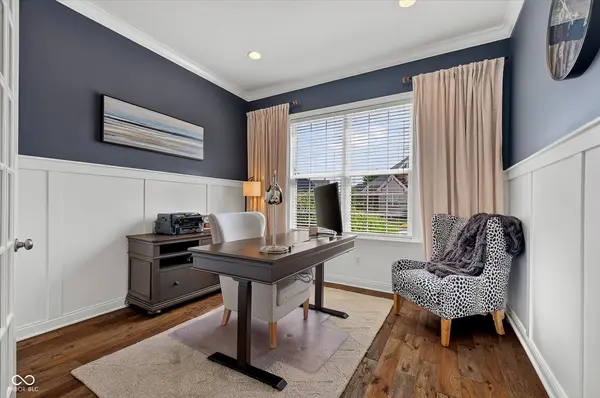 2689 E High Grove CIR, Zionsville, IN 46077