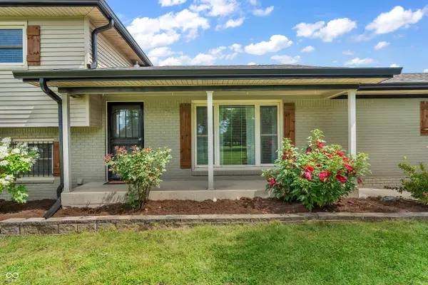 9570 Vandergriff RD, Indianapolis, IN 46239