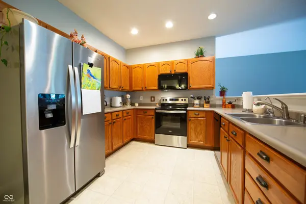 7808 Valley Stream DR, Indianapolis, IN 46237