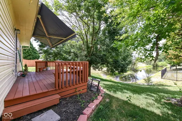 924 Thornwood DR, Greenwood, IN 46143