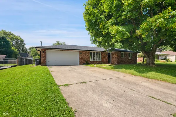 615 Country Club LN, Anderson, IN 46011