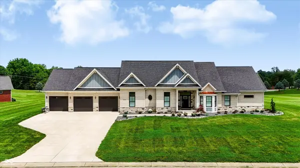 2974 E Indian Summer LN, Martinsville, IN 46151