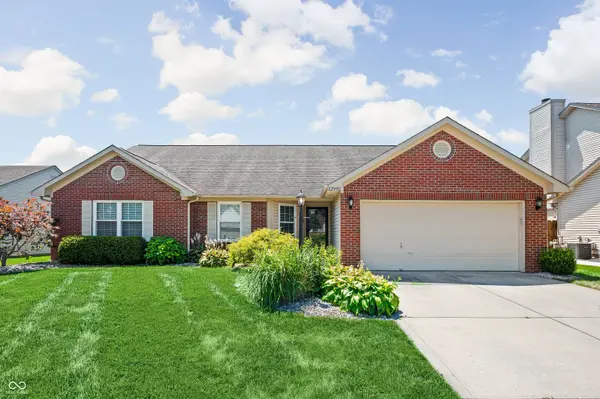 12992 Dellinger DR, Fishers, IN 46038