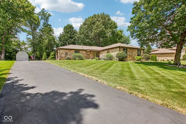 11318 Rolling Springs DR, Carmel, IN 46033
