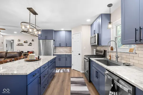 1219 Portalan DR, Greenfield, IN 46140