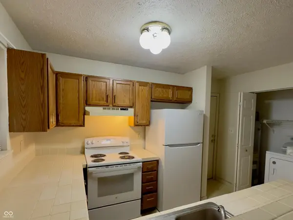 2702 E 56th ST, Indianapolis, IN 46220