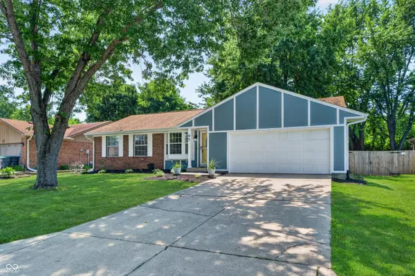 95 Nancy LN, Greenwood, IN 46142